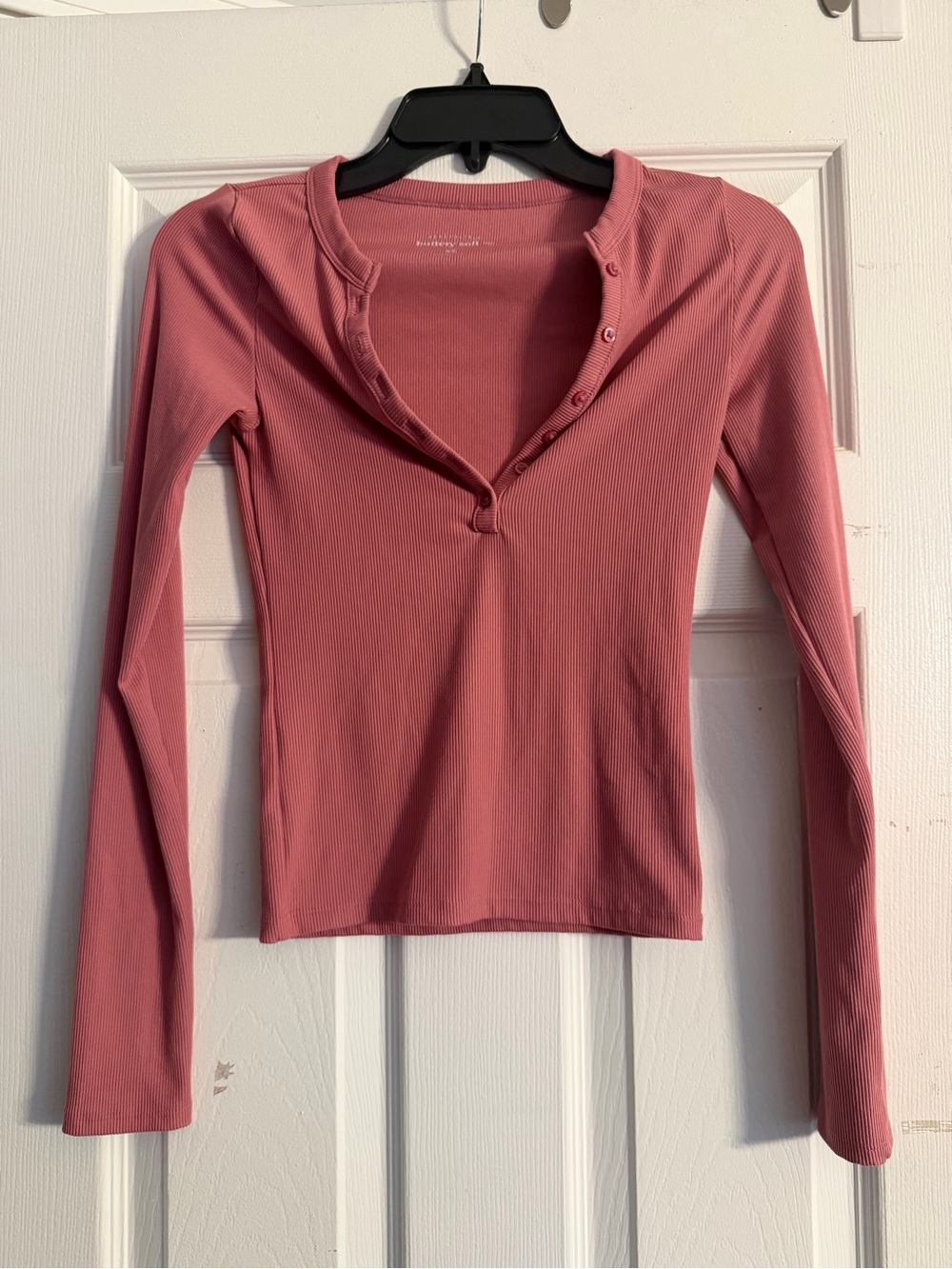 Aeropostale Buttery Soft Seamless Ribbed Henley Top XS Pink